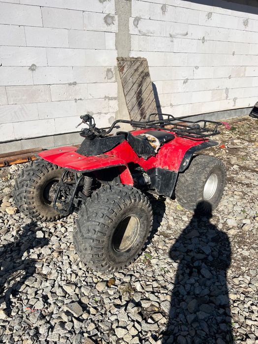 vând atv kawasaki 300
