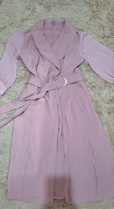 Платье новое необычный фасон.