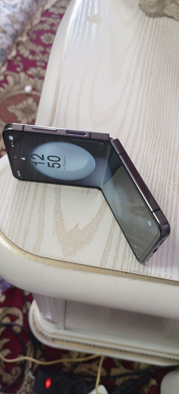 Samsung Z Filp 5 12/256gb
