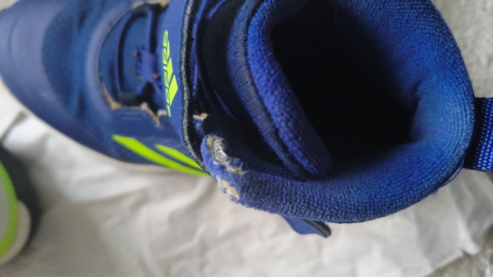 Adidas Боти 33 размер