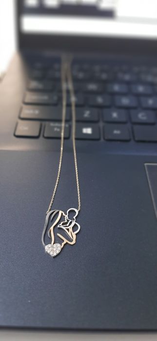 Pandantiv cu lantisor aur