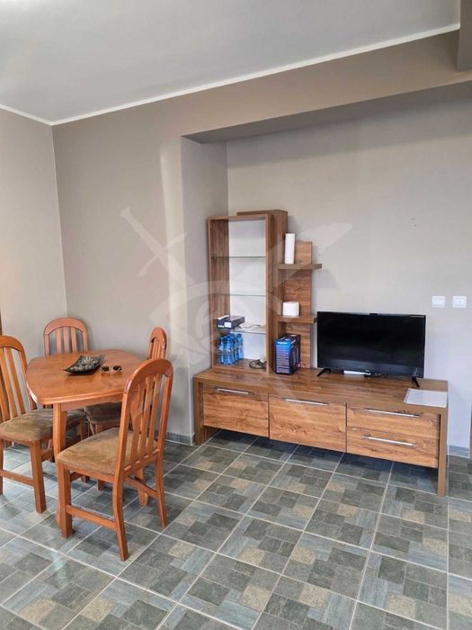 Дава се под наем Двустаен апартамент в Пловдив, Център - 70 кв.м за 561 € - Снимка #2