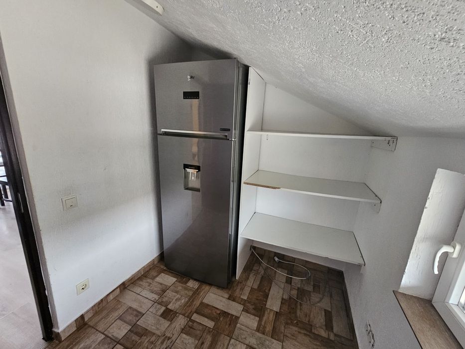 Apartament 3 camere Pretul include și cheltuielile lunare  Valea lupul