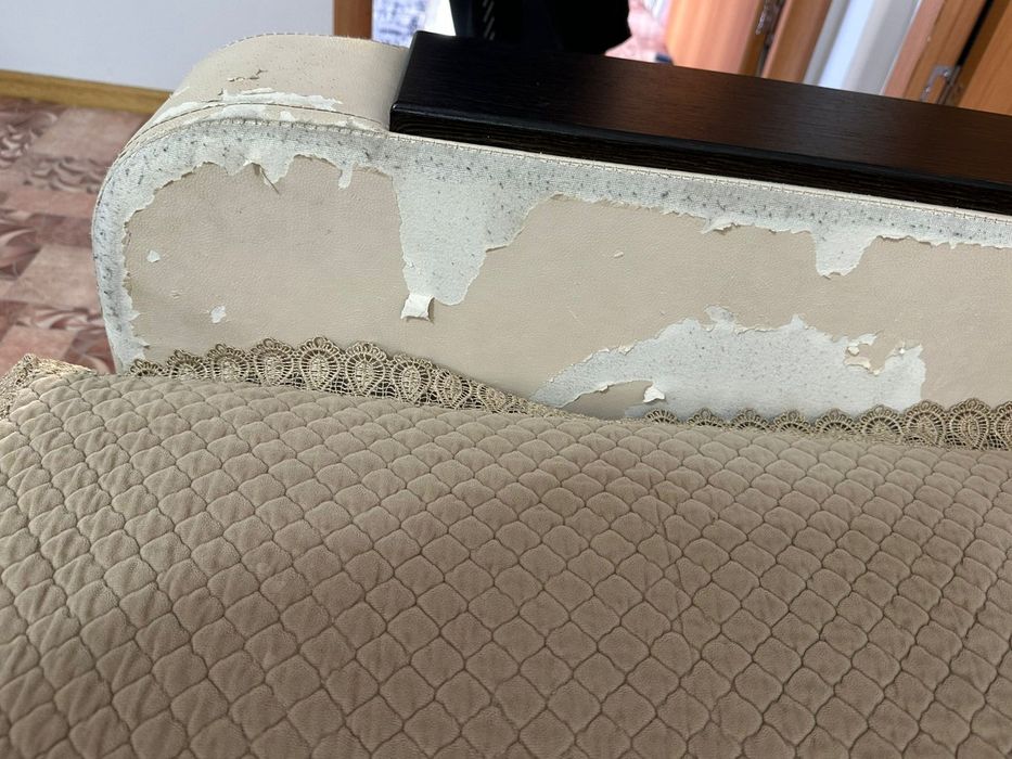 Продаётся диван 4 метров