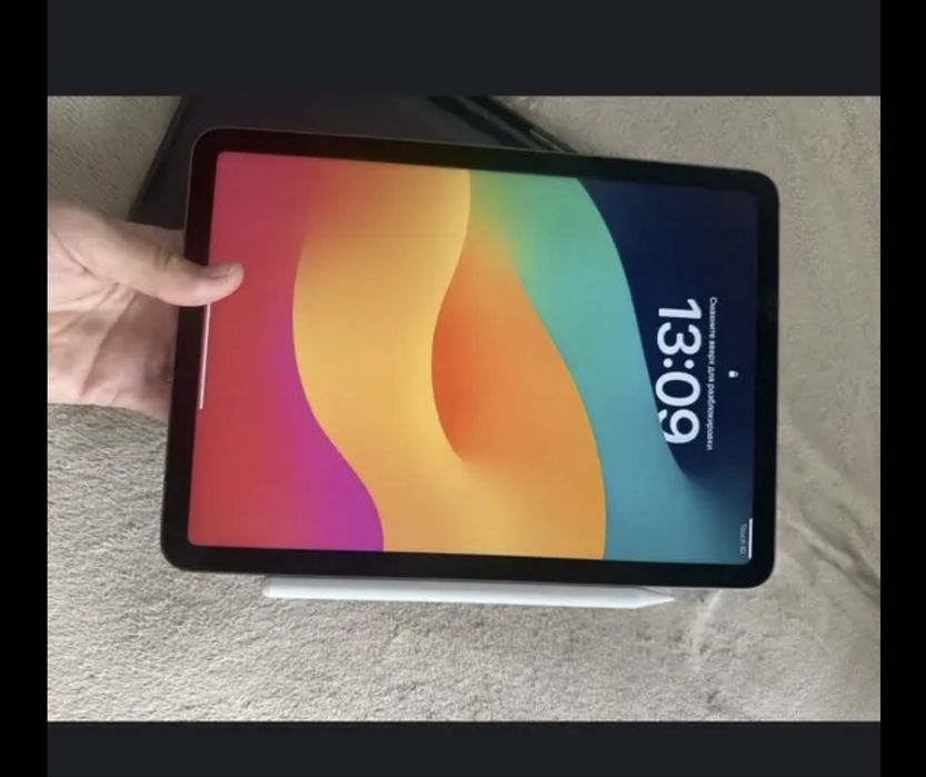 Apple iPad Air 5 256Gb серый