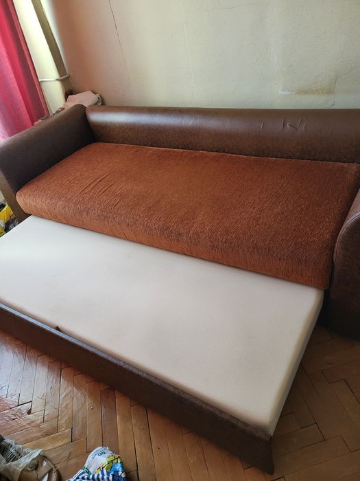 Vând canapea extensibila