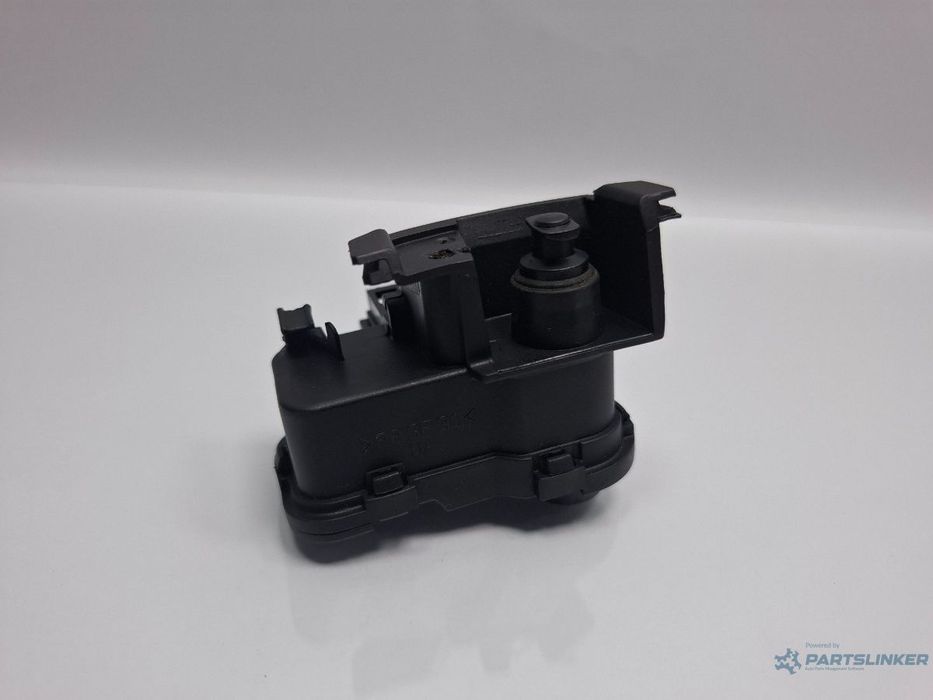 Motoras usita rezervor SKODA OCTAVIA Combi 5E5 2012 - > TDI CKFC, CRMB, CYKA 7P0810773D