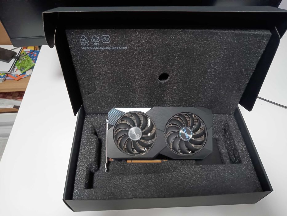 Видеокарта ASUS Radeon RX6600