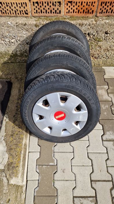 Vând cauciugurii vw polo