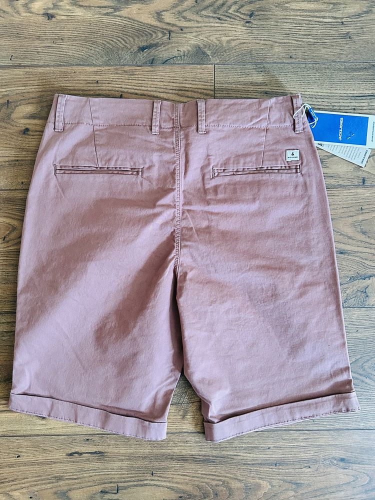 Jack & Jones НОВИ къси панталони S