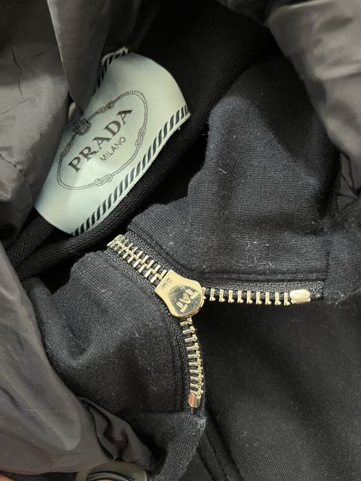 Prada оригинален дамски суитчър размер S-М
