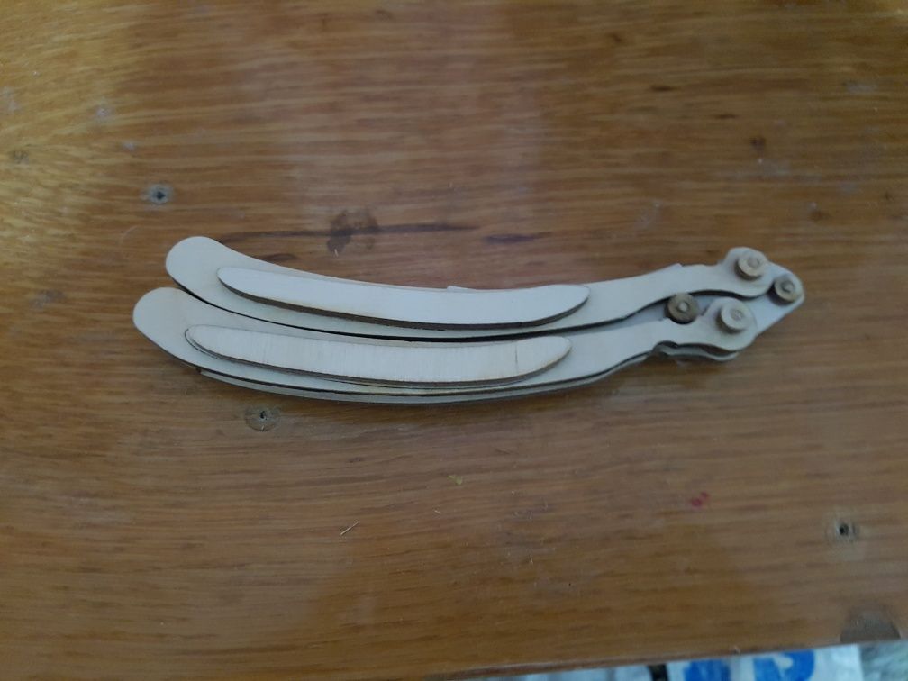 Детские сувенирные ножи для игр (не острые)