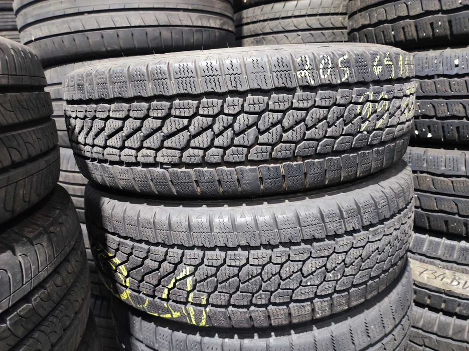 2бр.зимни гуми 205/65/16C Firestone