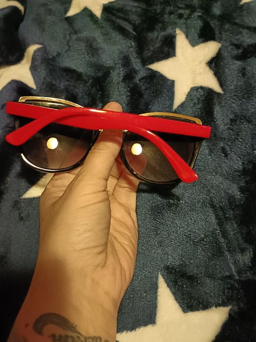 Ochelari 40de lei perechea