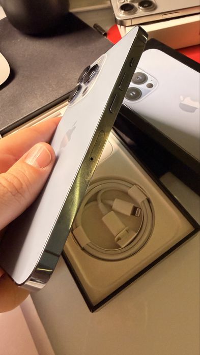 Apple iPhone 13 Pro 1TB - Sierra Blue