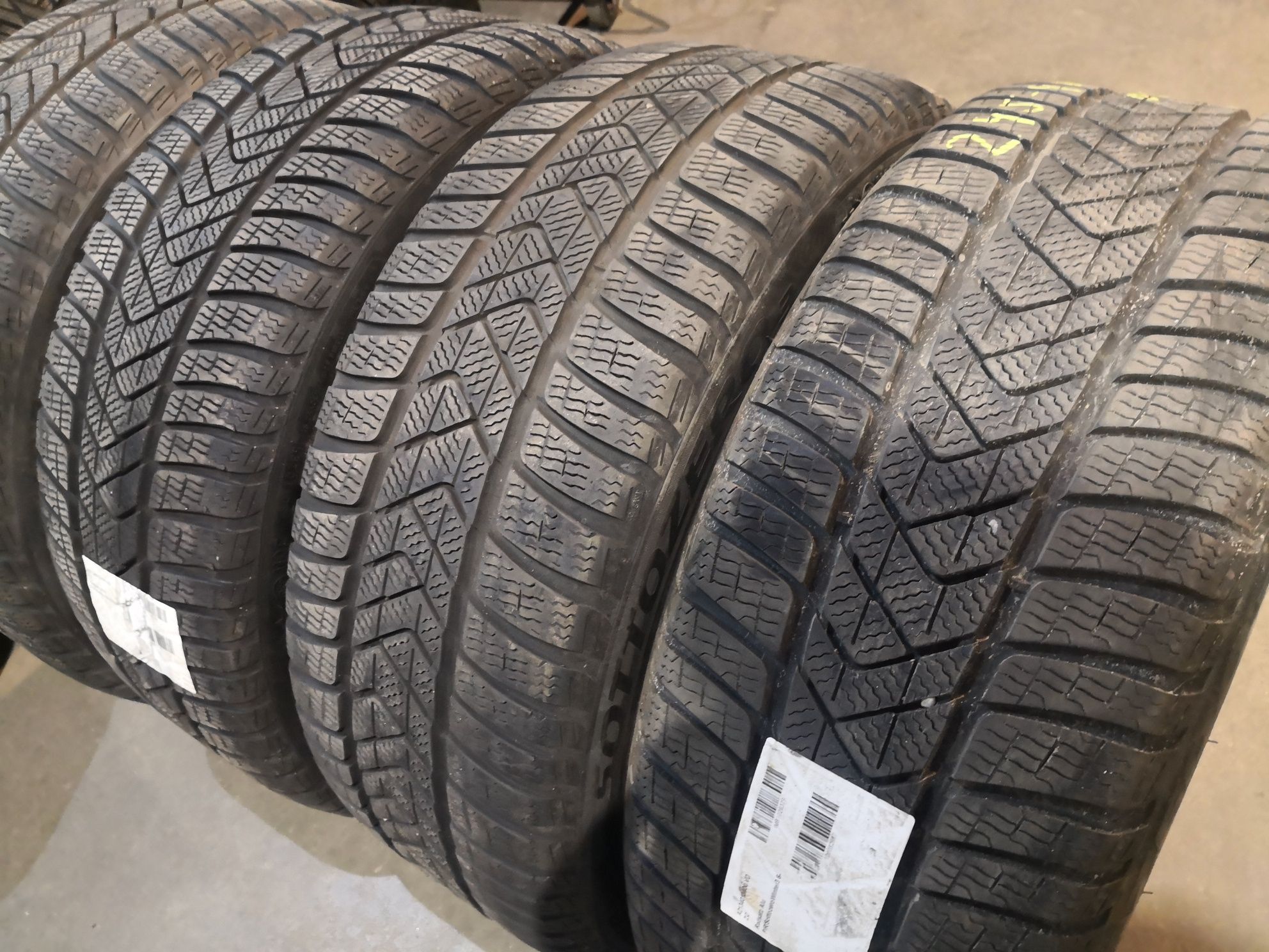 245 40 19 цола гуми като нови Pirelli