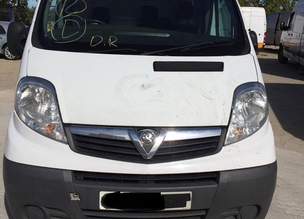 Dezmembrez Renault Trafic 2.0 2006 - 2010 Euro 4
