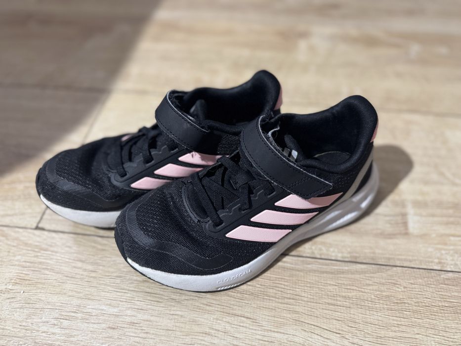 Pantofi sport Adidas