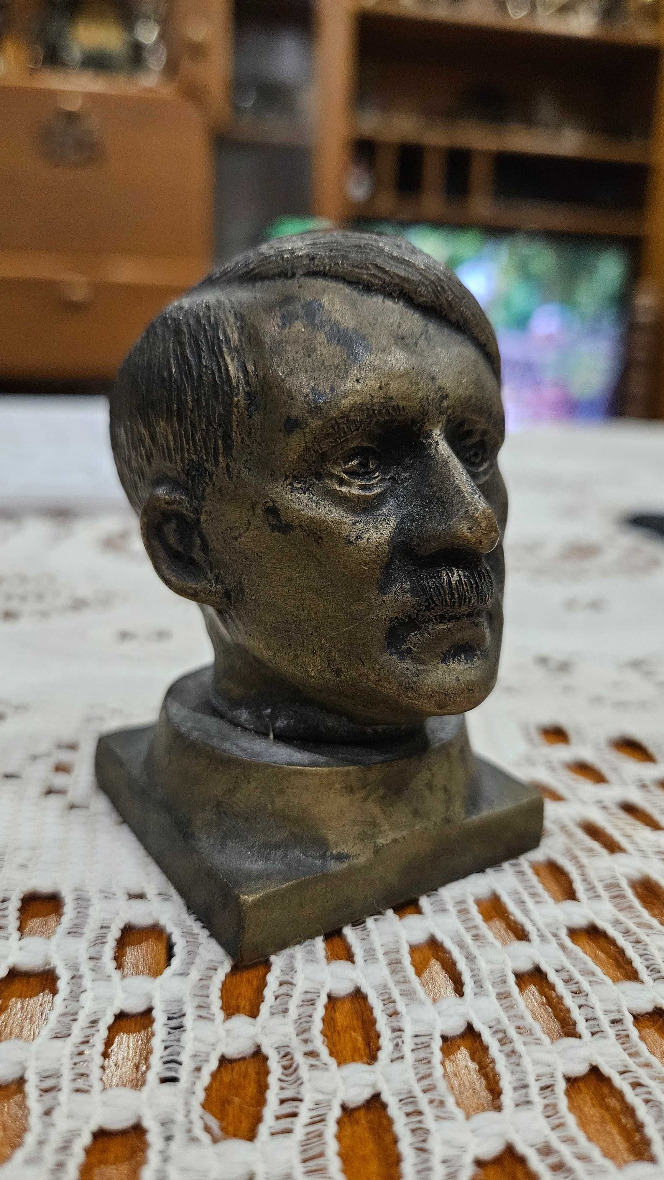 Стара малъка бронзова пластика