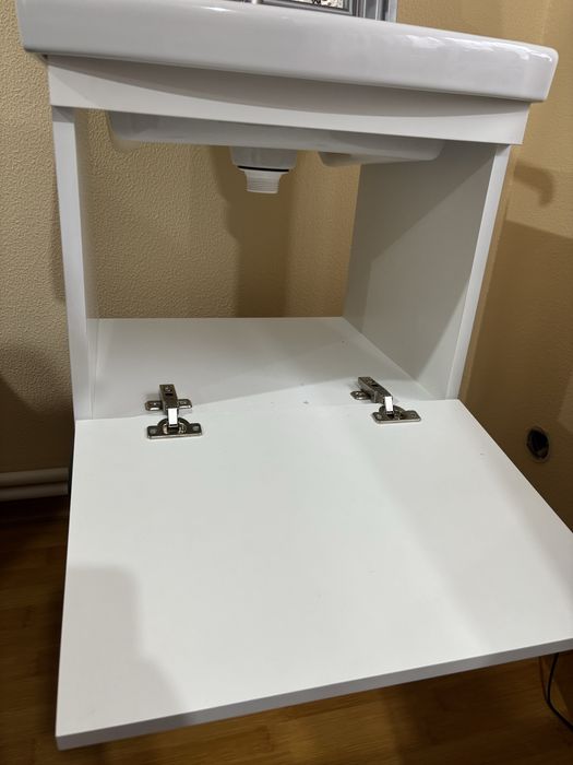 Set de baie chiuveta+baterie+dulap si oglinda