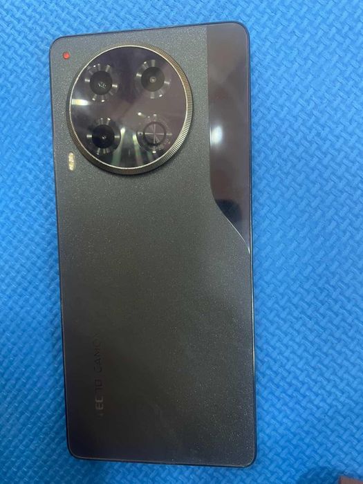, Tecno camon 30