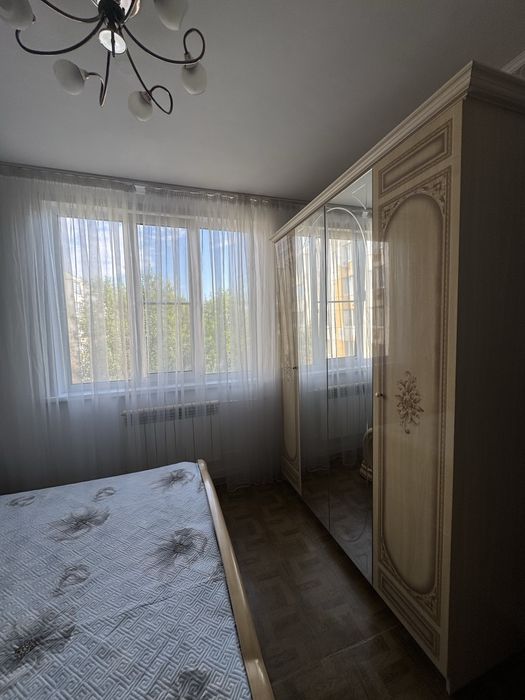 Сдается 2ком квартира в 4 микрорайоне, 7 этаж, лифт работает