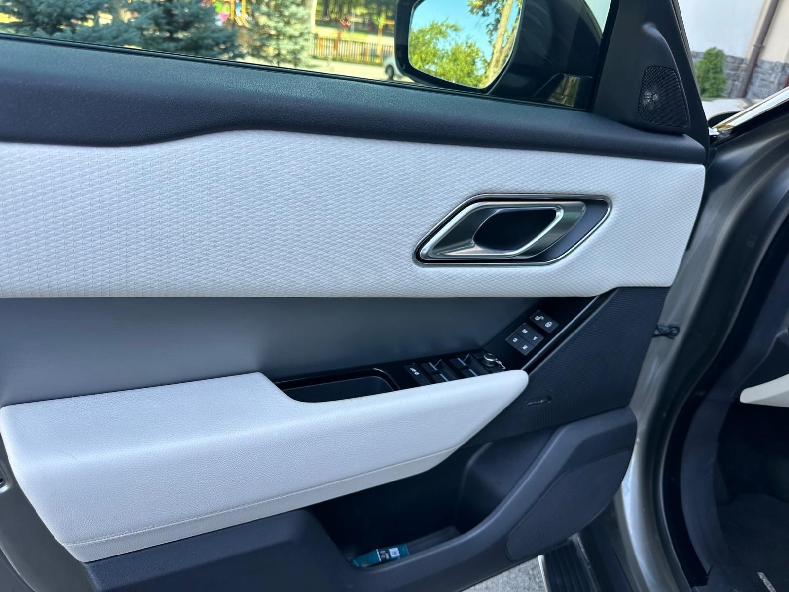 Range Rover Velar R-Dynamic