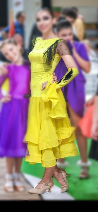 Рокля за стандартни танци