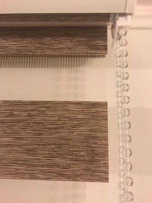 Rulouri zebra la comanda