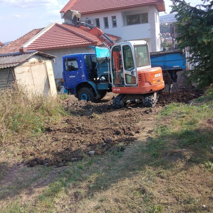 Transport nisip, balast, moloz.