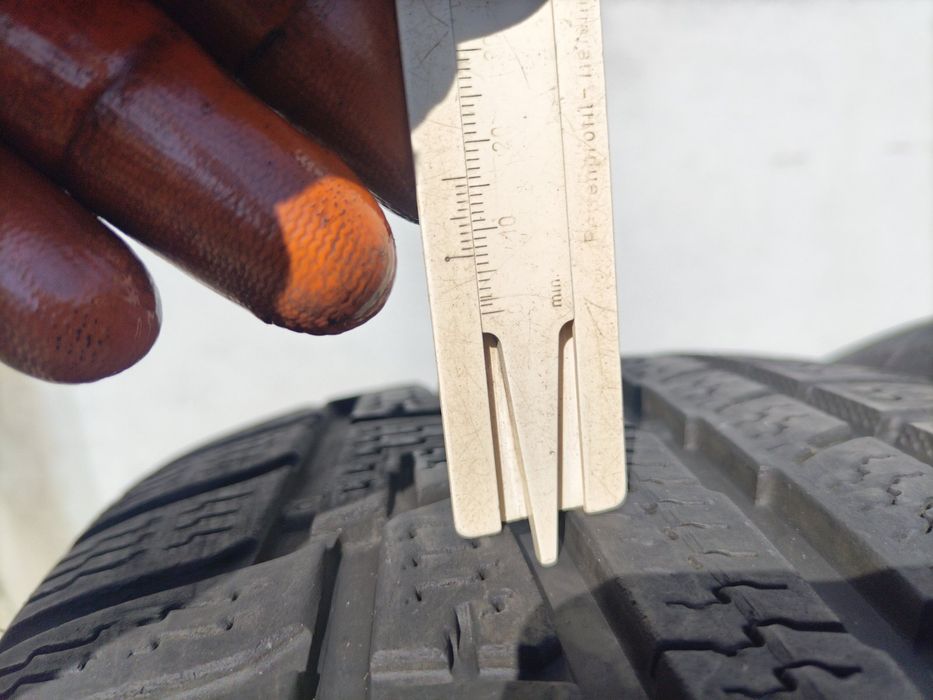 215/55/17 Нокиан ДОТ 2014 г