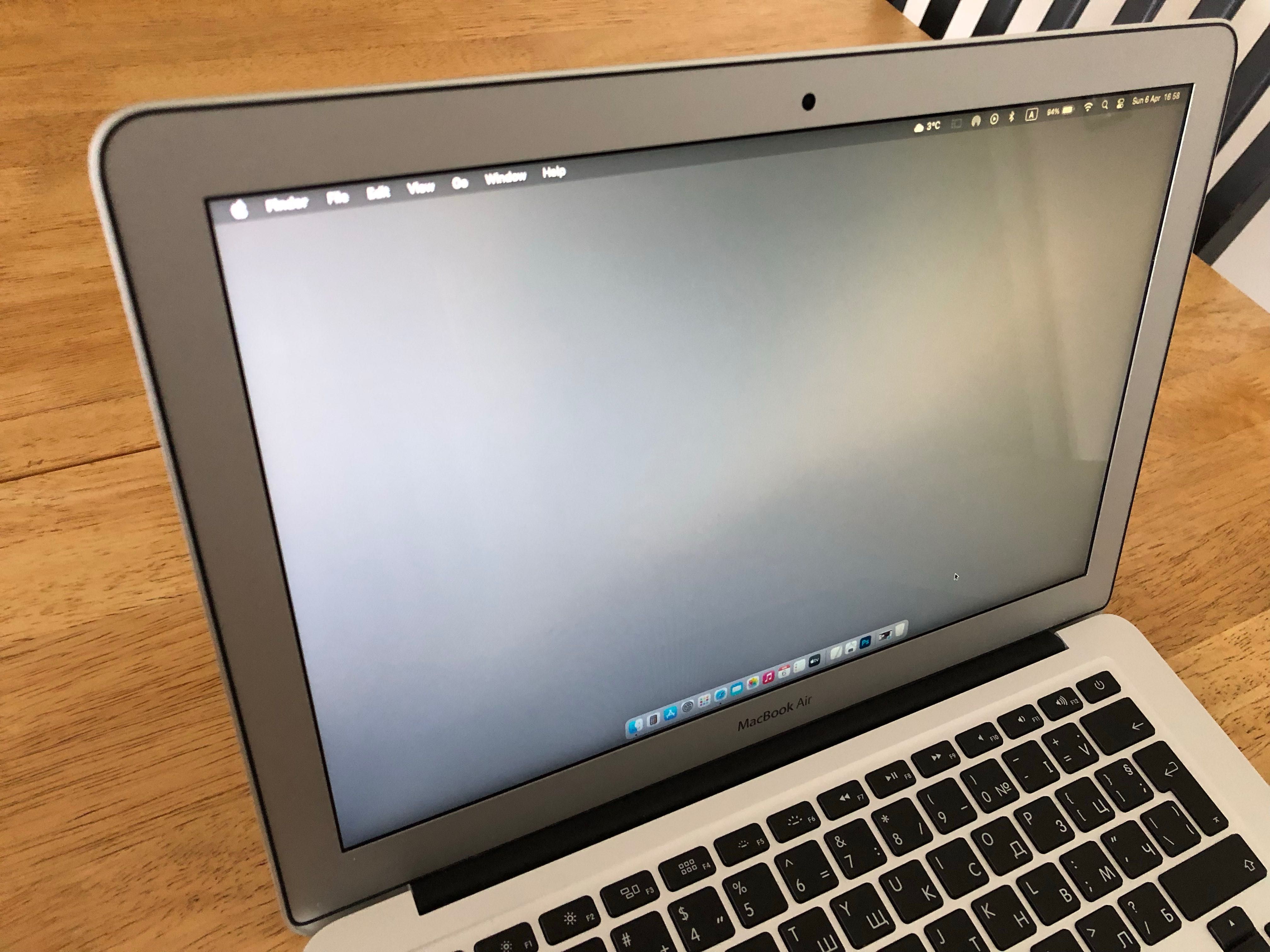 MacBook Air 13-inch, 2017, i5, 256 gb