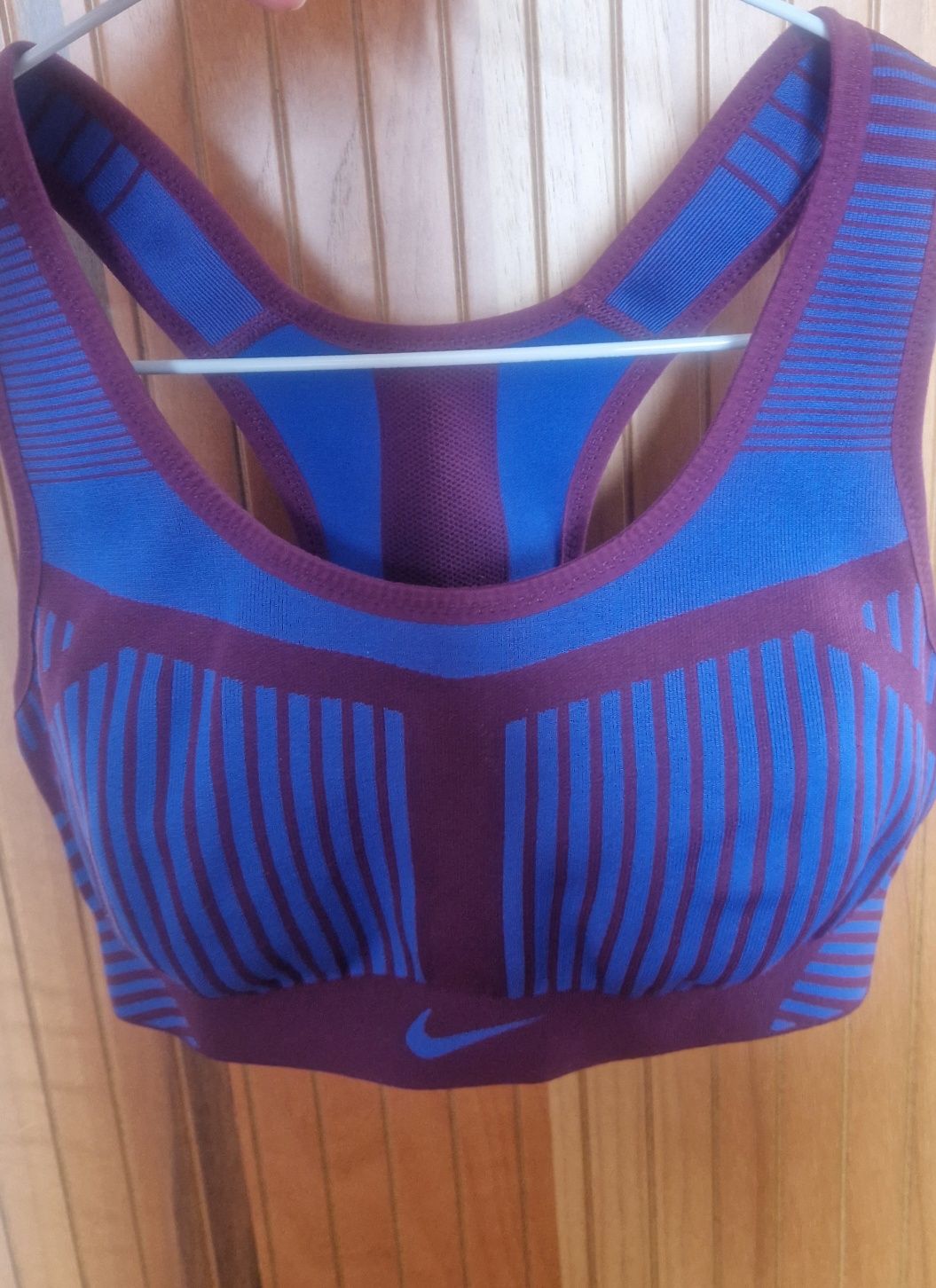 Спортен топ Nike XS