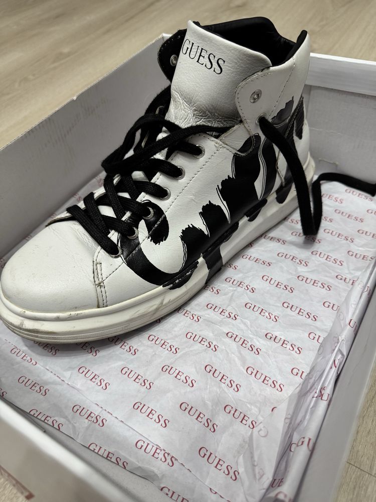 Vand ghete Guess