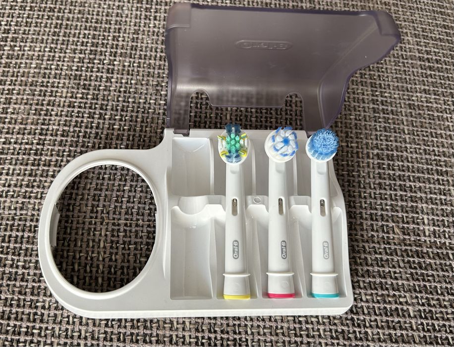 Periuta de dinti electrica Oral-B Genius 9000 Rose Gold