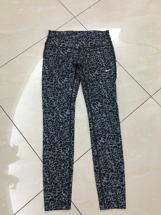 Pantaloni sport  ''Nike"