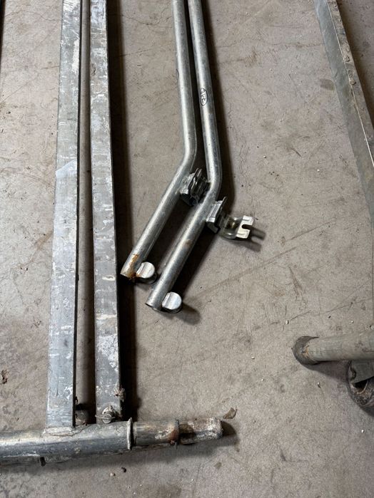 Schela mobila otel zincat 4,5 metri - pentru teren inclinat