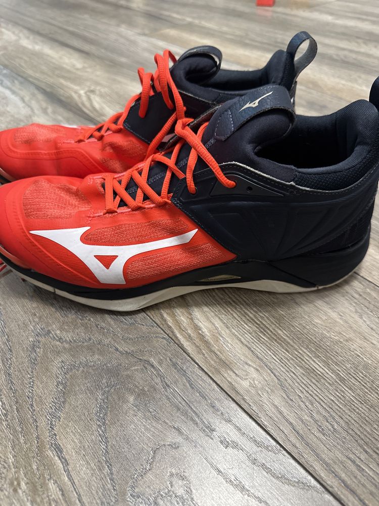 Маратонки Mizuno 46 номер