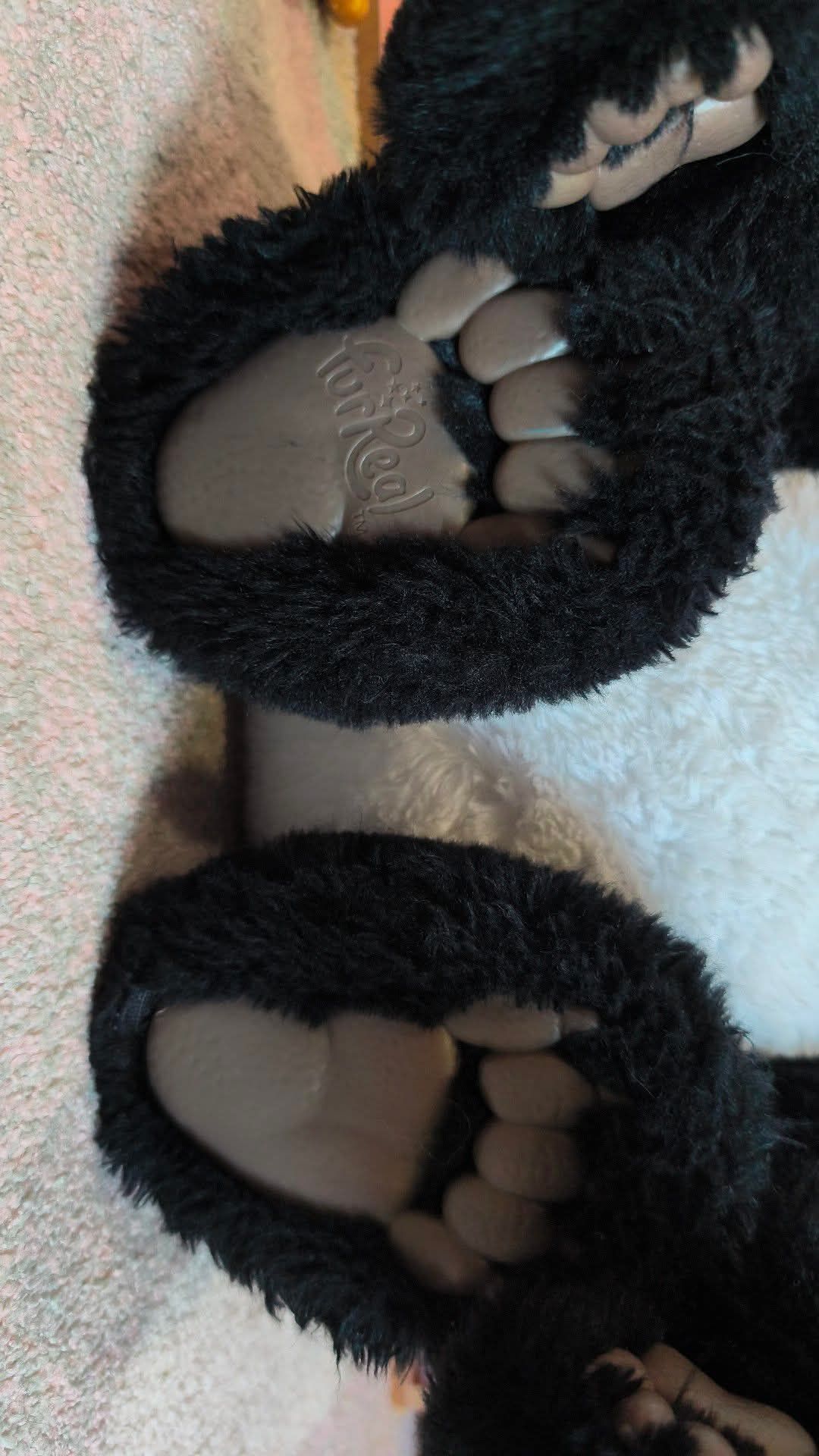 FurReal интерактивна панда