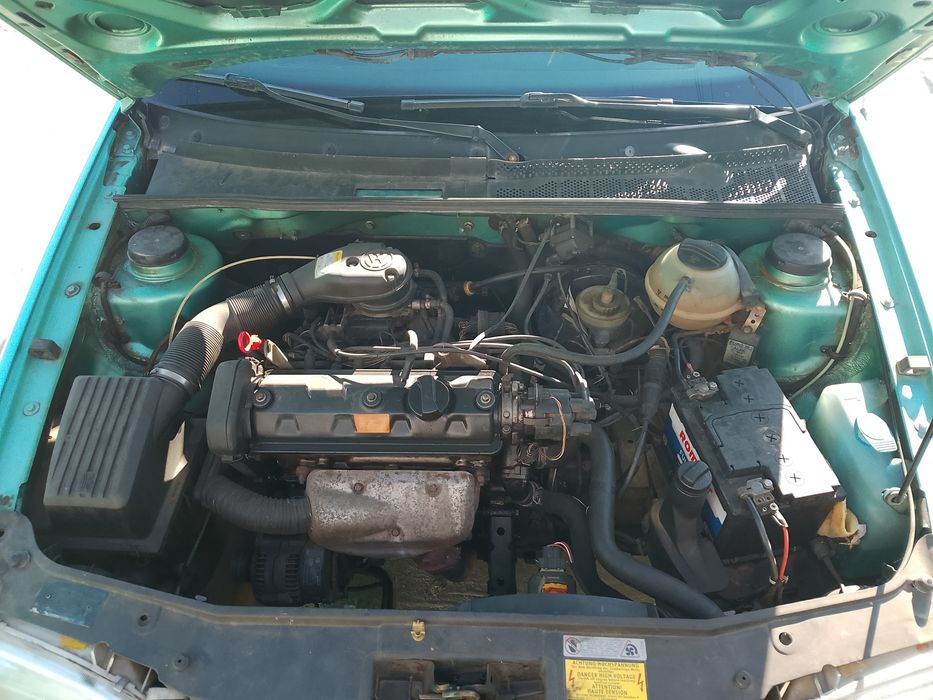 Golf 3 . 1.6 benzină