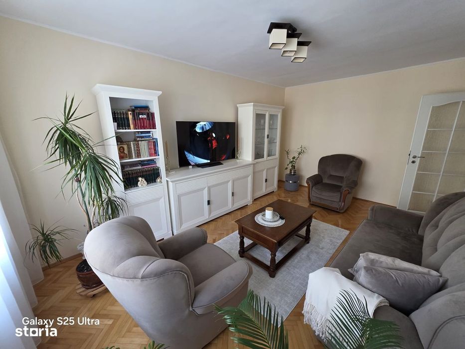 De vanzare 3 camere, 2 bai, renovat, etaj 3 din 4 in Unirii str Tisei