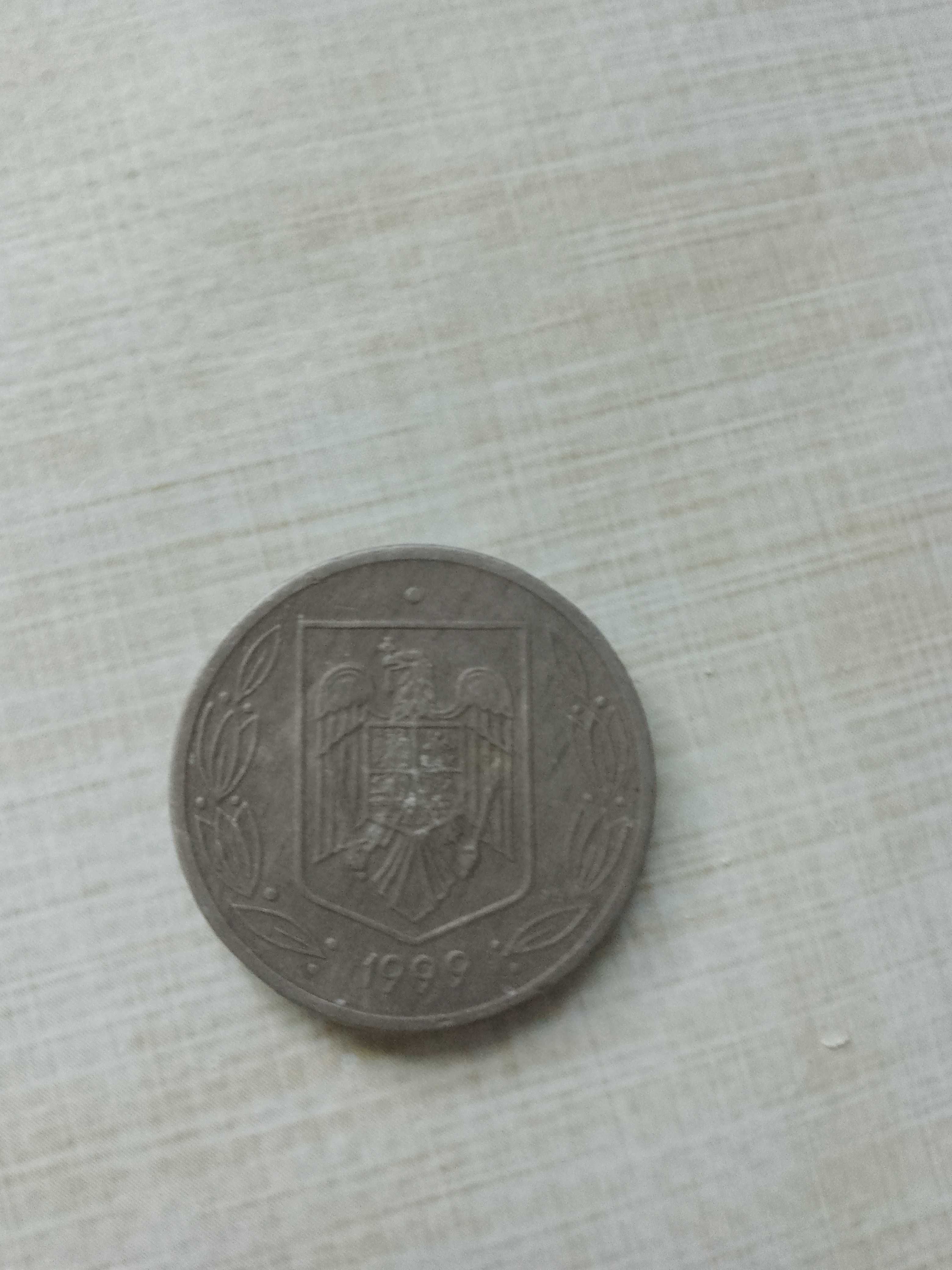 Vând moneda 500 lei din anul 1999 cu 800 lei