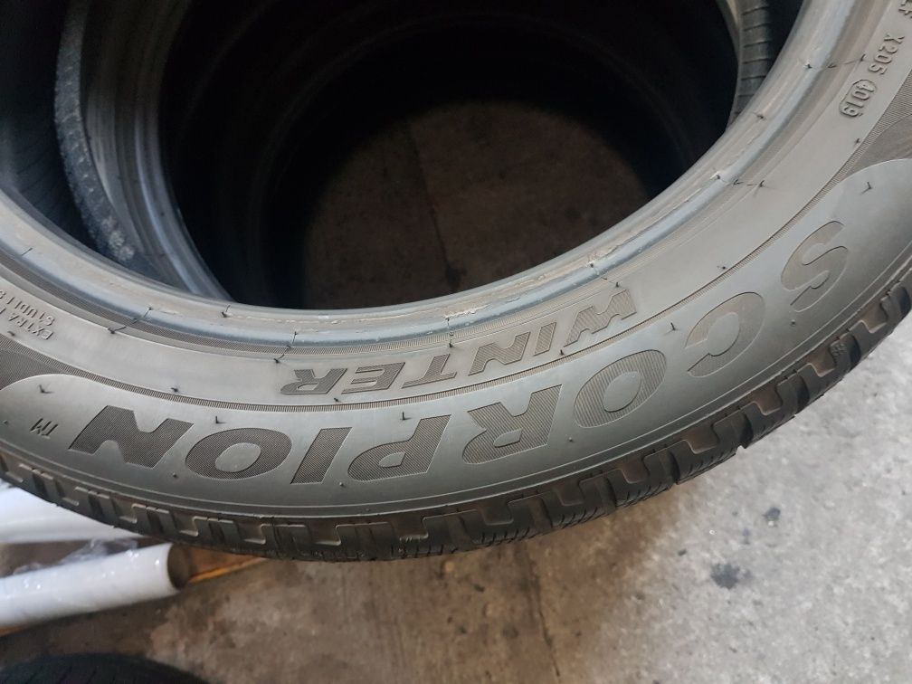 Pirelli 235/50 R19 103H M+S iarnă