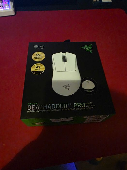 Razer deathadder v4 pro wireless white