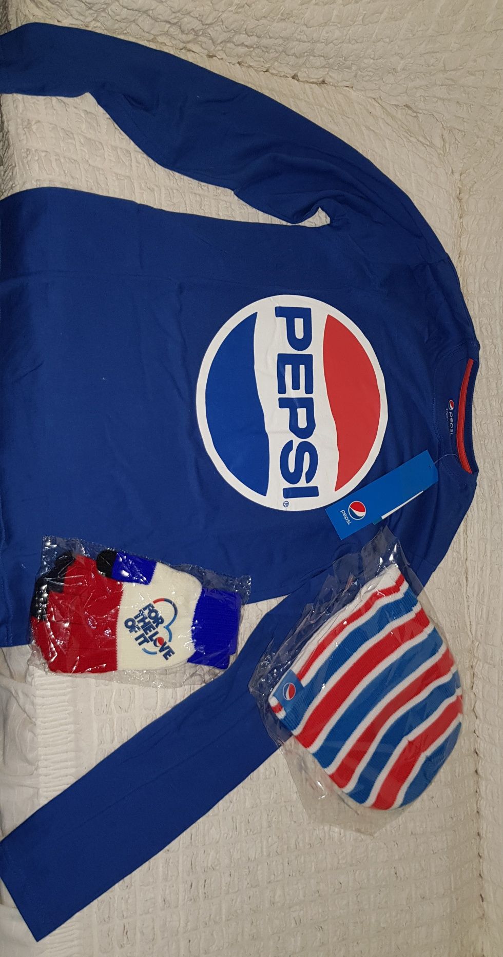 pepsi hanorac bluza caciula manusi