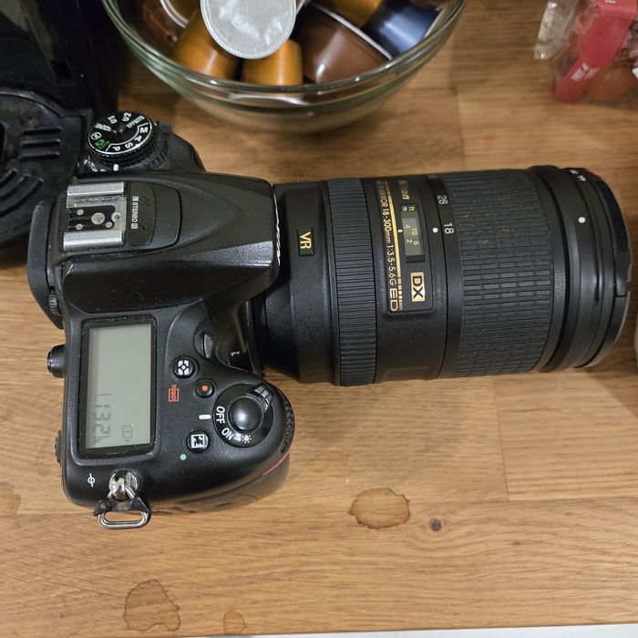 Nikon d7200 + af-s 18-300 G ED VR II