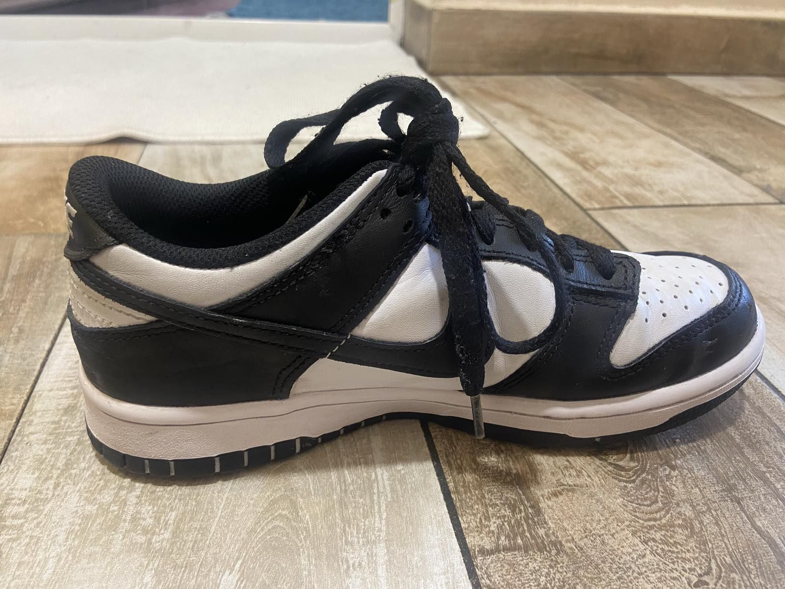 Nike panda dunk low
