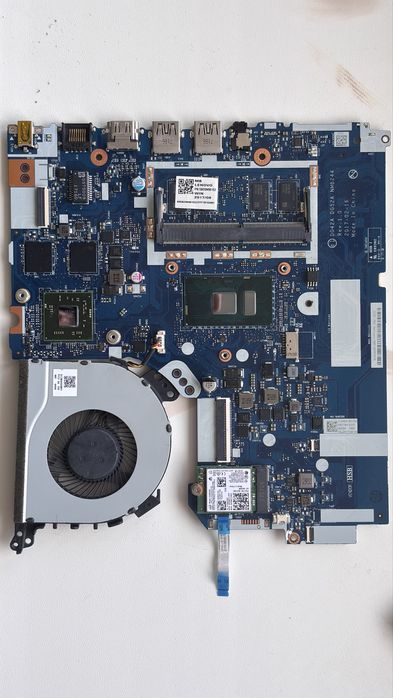 Материнская плата Core i5-7200U, Radeon R7 M250