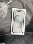 Vând iphone 15 nou sigilat