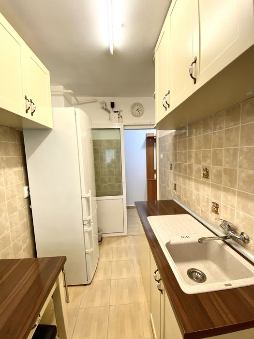 Apartament cu 2 camere de inchiriat (zona Judetean)